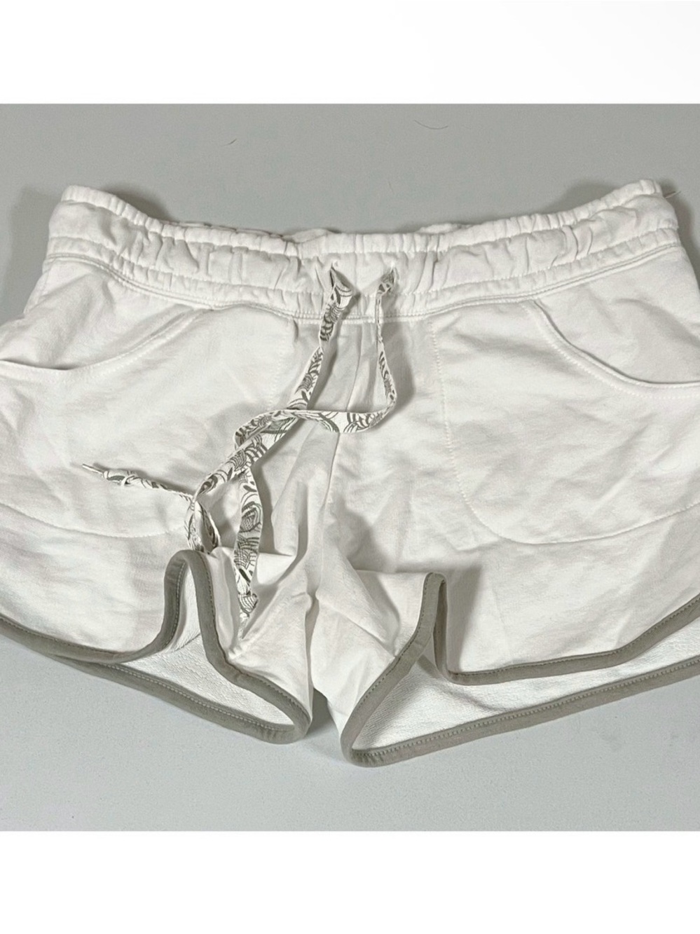 Champion White Drawstring Activewear Workout Shorts Bottoms Size S 🤍✨ #shorts